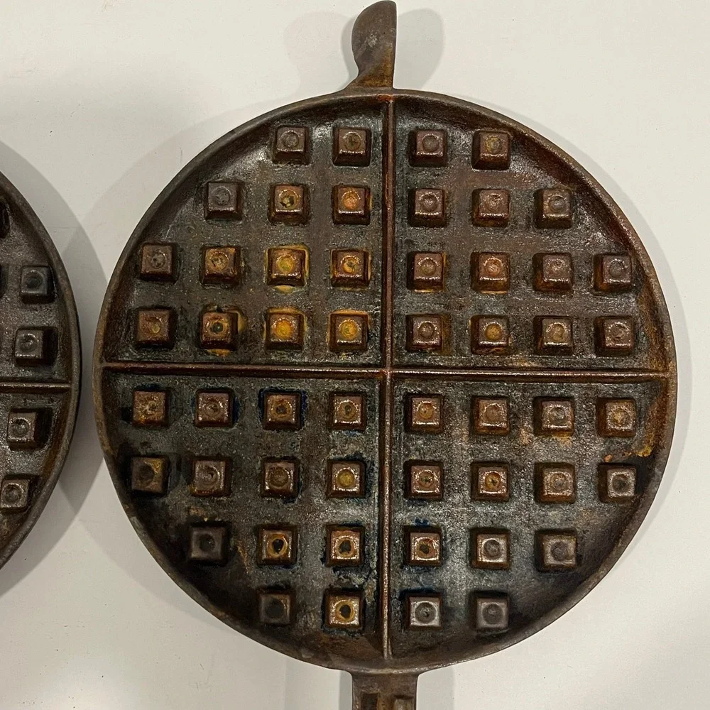 Wagner Mfg Co Sidney O Cast Iron Waffle Iron Paddles No 8 Wood Handle Antique